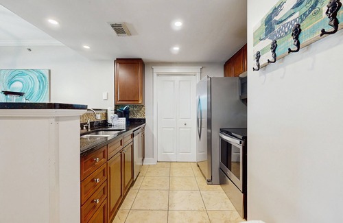 Fort Walton Beach Condo | Beautiful, Spacious Condo At Waterscape Children's Playground, 2 Hot Tubs