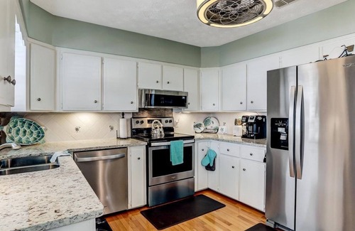 Fernandina Beach House | Beautiful, Spacious Home with Heated Private Pool and 2 Minute walk to Beach Access!