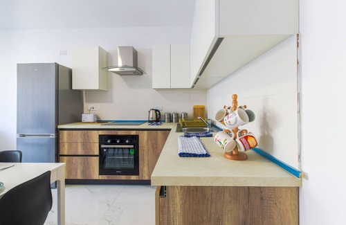 Bugibba Apartment | Beautiful Spacious and Bright 3 Bedroom 2 Bathroom Apartment I6