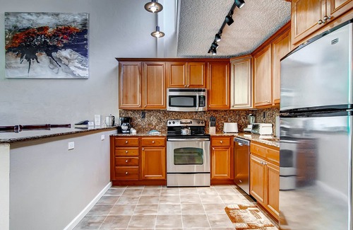 Vail Condo | Beautiful Spacious 2 Bedroom 2 Bathroom Condominium