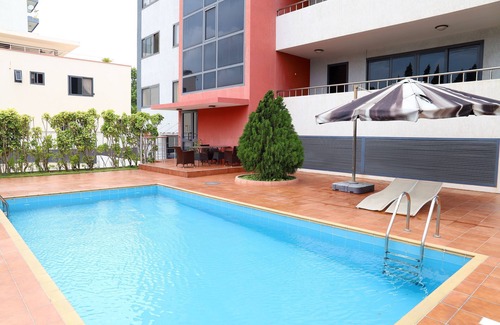 Dzorwulu Apartment | Beautiful & Spacious 3BR: garden, pool, gym - Terrific, central location!