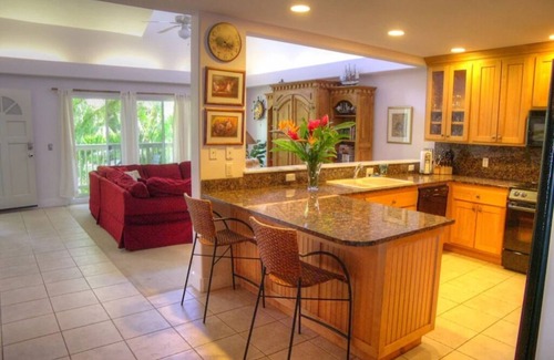 Poipu Condo | Beautiful spacious 5 bedroom condo with AC in the heart of Poipu, walk to beach