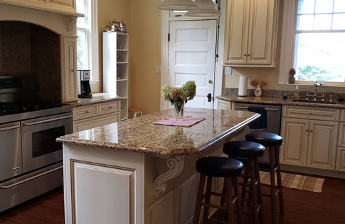 Sabillasville House | Beautiful, Spacious Historic Victorian Near Ski Liberty