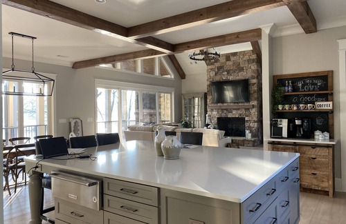 Lake Oconee House | Beautiful Spacious Lake Front Home in Cuscowilla