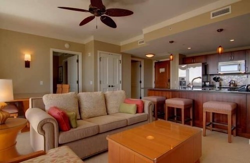 Honokowai Condo | BEAUTIFUL SPACIOUS UNIT WITH PARTIAL OCEAN VIEW