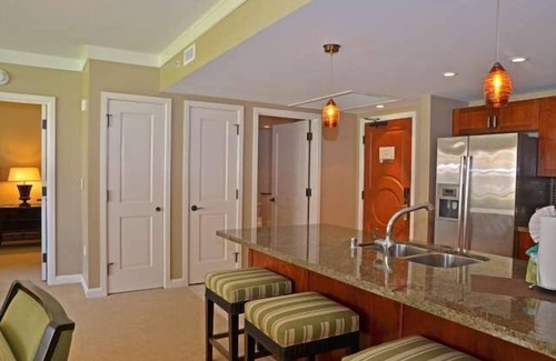 Honokowai Condo | BEAUTIFUL SPACIOUS UNIT WITH PARTIAL OCEAN VIEW