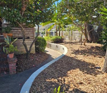 San Rafael House | Beautiful Spacious Victorian Garden Oasis Central, Gated, Deck, BBQ