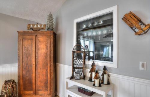 Rangeley House | Beautiful Spacious & Well-Stocked Downtown Home