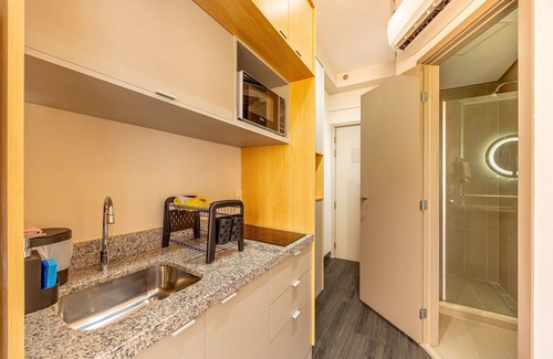 Santa Paula House | Beautiful studio with parking included, ap306