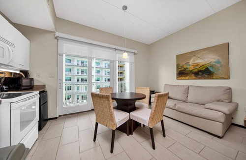South Padre Island Hotel | Beautiful Studio 2 Full Size Beds with Kitchenette