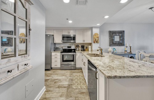 Fort Walton Beach - Destin Condo | BEAUTIFUL STERLING SHORES GULF FRONT CONDO!