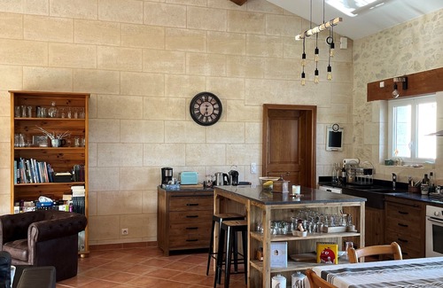 Bonnetan House | Beautiful stone house with pool