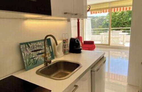 Cote d'Azur- French Riviera Apartment | Beautiful Studio with shared pool