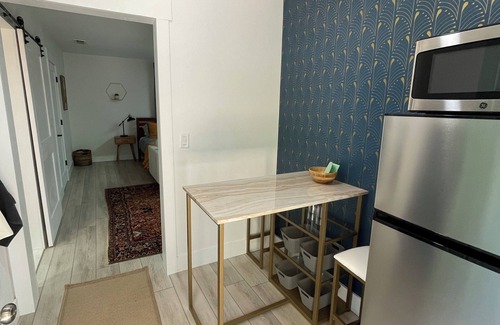Orange Park Apartment | Beautiful Studio with Kitchenette close to Mayo Clinic JAX