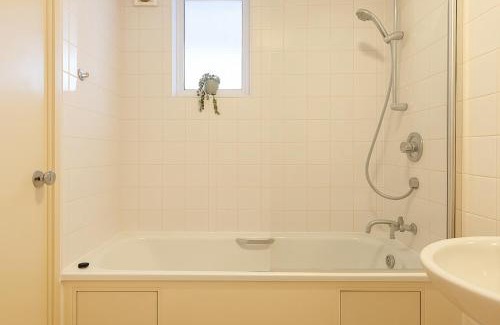 St Luke's Apartment | Beautiful Stylish 2 Bed Flat Clerkenwell