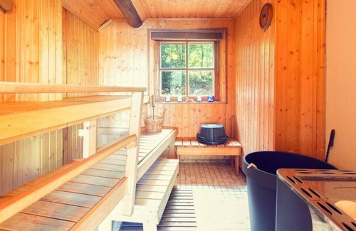 Vihti Villa | Beautiful & Stylish Lakeside Oasis ~ Scenic Garden