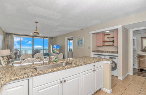 Windy Hill Condo | Beautiful Sunrise & Sunset View from a 28' Balcony-3 BR unit with 2 King rooms