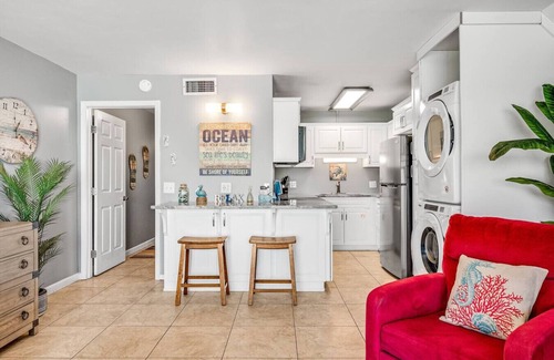 Panama City Beach Condo | Beautiful Sumit 1BR Condo, Gulf Views, Pools, Hot Tub, Resort-Style Bliss!