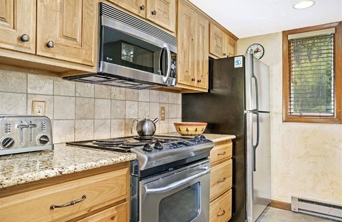 Vail Condo | Beautiful & Sunny 2 Bedroom 2 Bath