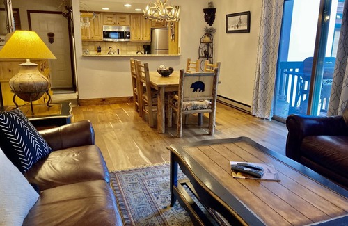 Vail Condo | Beautiful & Sunny 2 Bedroom 2 Bath