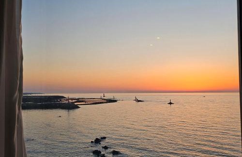 Downtown Apartment | Beautiful Sunset Jejubi House2