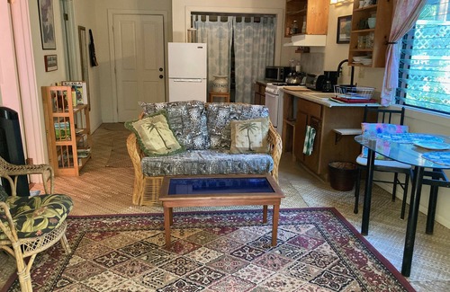 Keaau Apartment | Beautiful Surroundings- Private Lanai- Near Ocean