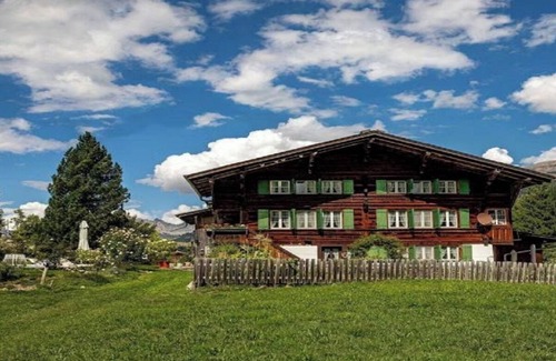 Lenk Ski Chalet | BEAUTIFUL SWISS HOME IN THE CANTON OF BERN, JUST A SHORT DRIVE FROM INTERLAKEN