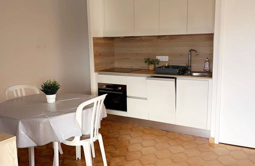 La Londe-les-Maures Apartment | Beautiful T3, 150m from the beach, 2 bedrooms, large loggia, secure parking.