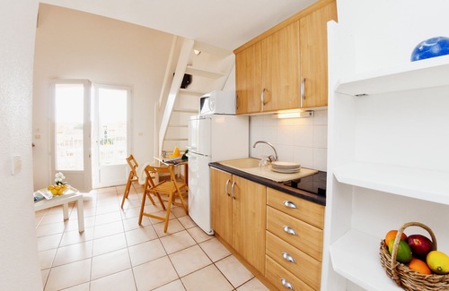 Les Bormettes Apartment | Beautiful T2 Mezzanine 6 p. 250m from the BEACH with HEATED POOL & TENNIS (202)