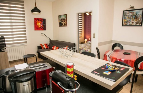 Saint-Jean-de-Luz City Center Apartment | Beautiful T2 classified* refurbished in 2017. Private parking,