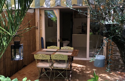 Le Pradet Apartment | * Beautiful T2, garden of 70 m2, quiet, sunny, 50 meters from the beach
