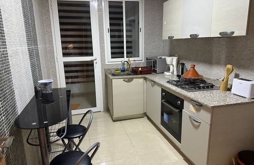 Cite Al Mohammadi Apartment | Beautiful T3 apartment with swimming pool and private parking