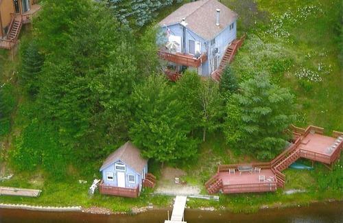 Eden Mills Cottage | Beautiful Teeny Tiny Cottage On Lake Eden, directly on the water front