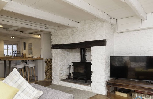Malborough Cottage | Beautiful Thatched Devon Cottage - close to Salcombe & Hope Cove