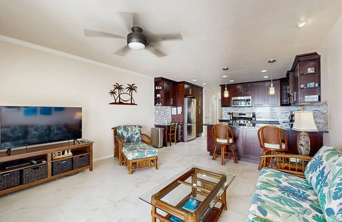 Ualapue Condo | Beautiful, Third-Floor, Oceanfront Condo w/Water Views, Shared Pool, Free WiFi