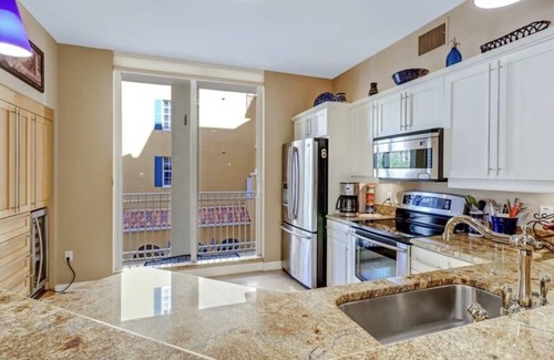 Redevelopment Area Condo | Beautiful Three-Balcony Unit - With Bayviews. Walk to 5th Ave DT and The Beach!