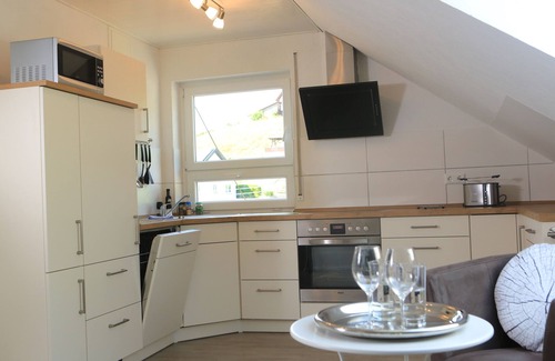 Albersbach Apartment | Beautiful top floor apartment surrounded by vineyards