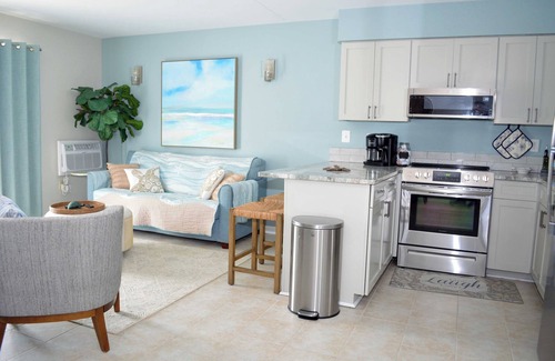 North Ocean City Condo | Beautiful, totally remodeled 1 bedroom, 2 full bathroom condo just steps to the beach!