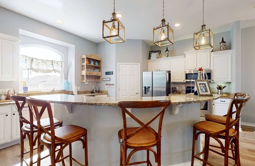 Corpus Christi House | Beautiful townhome with pool & central AC - short walk to beach, dog-friendly