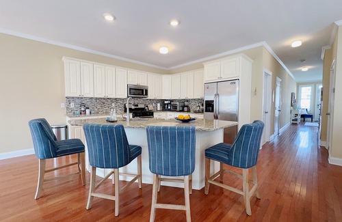 Cape May - Wildwood House | Beautiful Townhome Right Around the Corner from the Beach and Boardwalk!