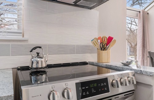 Lawrence House | Beautiful Townhome near KU and downtown