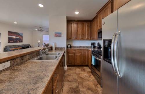 Moab South Valley House | Beautiful townhome with stunning views, two master suites, sleeps 6