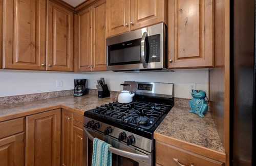 Moab South Valley House | Beautiful townhome with stunning views, two master suites, sleeps 6
