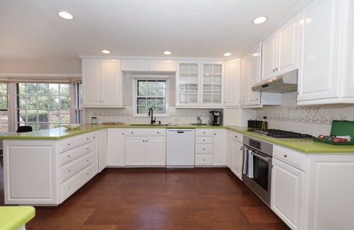 Mantua House | Beautiful Tudor Style Home in a great neighborhood