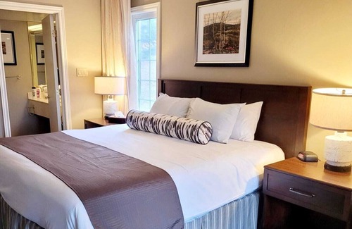 Oro-Medonte Condo | Beautiful Two bedroom condo in Oro-Medonte