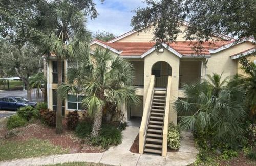 Villas Apartment | Beautiful two master bedroom condo in Fort Myers, Venetian Palms condominium