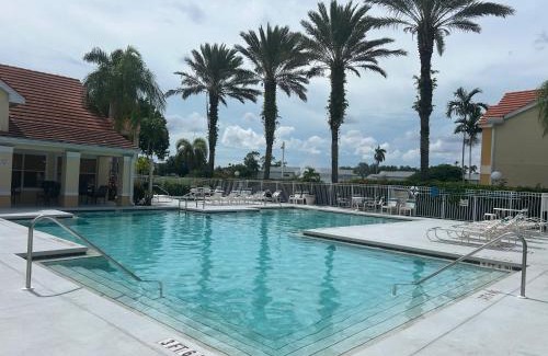 Villas Apartment | Beautiful two master bedroom condo in Fort Myers, Venetian Palms condominium