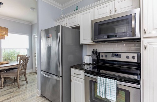 Corpus Christi Condo | Beautiful, Updated First-Floor Condo with Beach Access & Private Patio