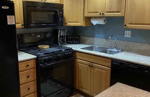 Kihei Condo | Beautiful Updated Condo directly across the street from the Kamaole Beach !