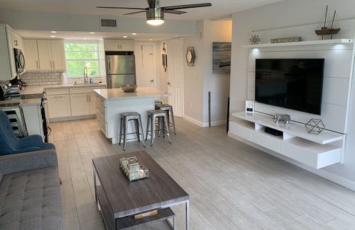 Key Largo House | Beautiful Updated Kawama Townhouse. Marina, boat ramp, lagoon and pools.